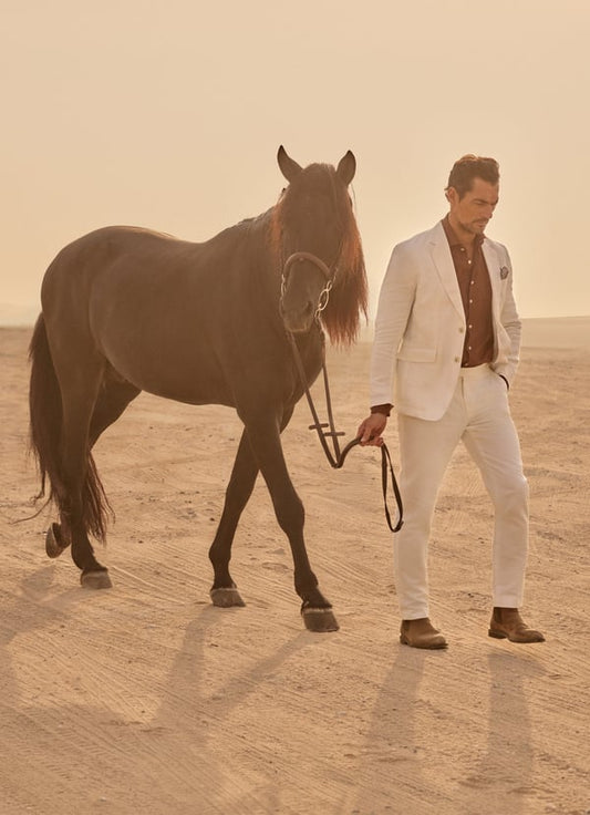 Classic Fit Sanderson Cotton-Linen Chinos